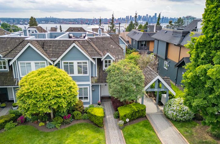 279-e-5th-street-lower-lonsdale-north-vancouver-30 at 279 E 5th Street, Lower Lonsdale, North Vancouver 279-e-5th-street-lower-lonsdale-north-vancouver-30 at 279 E 5th Street, Lower Lonsdale, North Vancouver