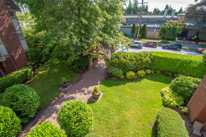 843-22nd-street-dundarave-west-vancouver-22 at 309 - 843 22nd Street, Dundarave, West Vancouver