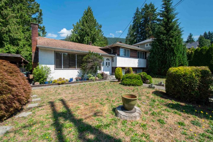 944-handsworth-road-canyon-heights-nv-north-vancouver-04 at 944 Handsworth Road, Canyon Heights NV, North Vancouver