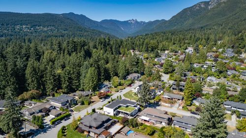 4262-lions-avenue-forest-hills-nv-north-vancouver-40 at 4262 Lions Avenue, Forest Hills NV, North Vancouver