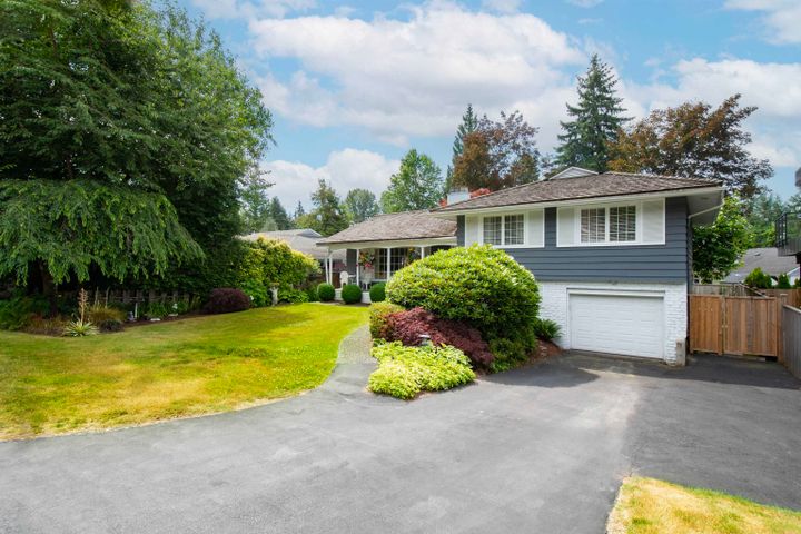 1057-montroyal-boulevard-canyon-heights-nv-north-vancouver-03 at 1057 Montroyal Boulevard, Canyon Heights NV, North Vancouver 1057-montroyal-boulevard-canyon-heights-nv-north-vancouver-03 at 1057 Montroyal Boulevard, Canyon Heights NV, North Vancouver