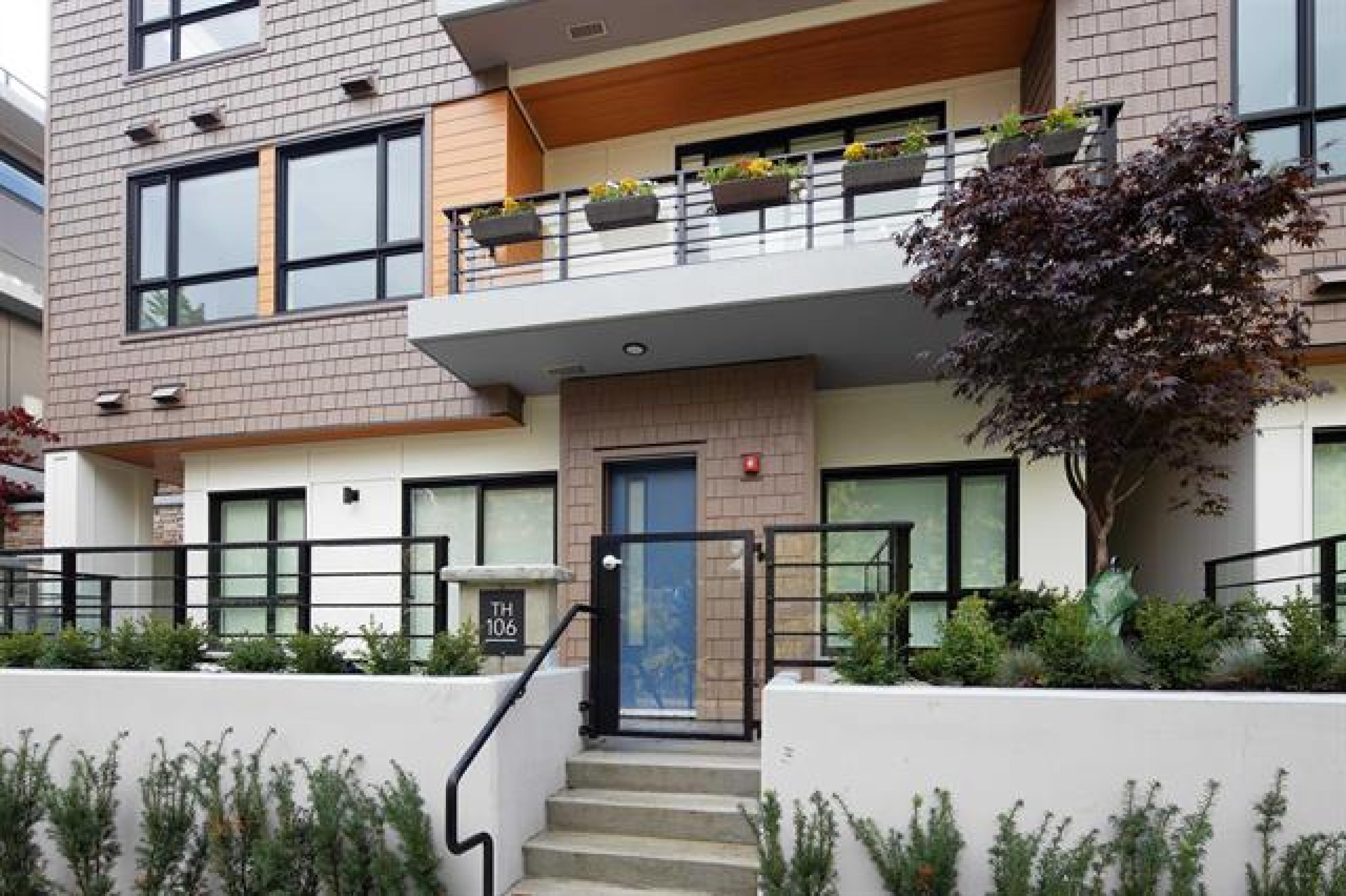 106 - 1055 Ridgewood Drive, Edgemont, North Vancouver 