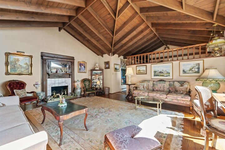 2235-chairlift-road-chelsea-park-west-vancouver-02 at 2235 Chairlift Road, Chelsea Park, West Vancouver