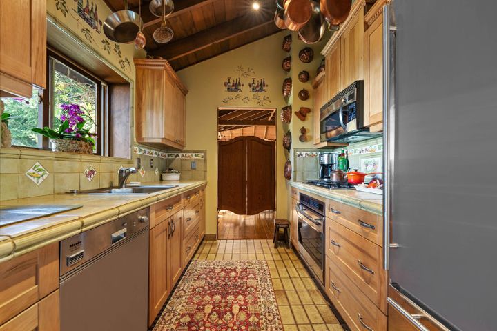 2235-chairlift-road-chelsea-park-west-vancouver-17 at 2235 Chairlift Road, Chelsea Park, West Vancouver