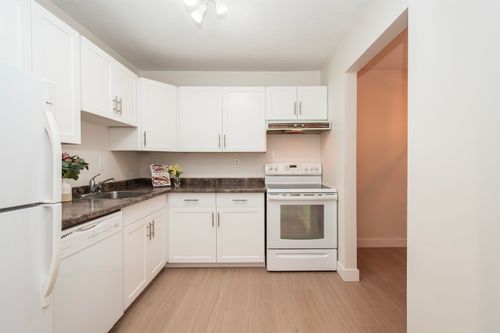 1385-draycott-road-lynn-valley-north-vancouver-09-1 at 307 - 1385 Draycott Road, Lynn Valley, North Vancouver