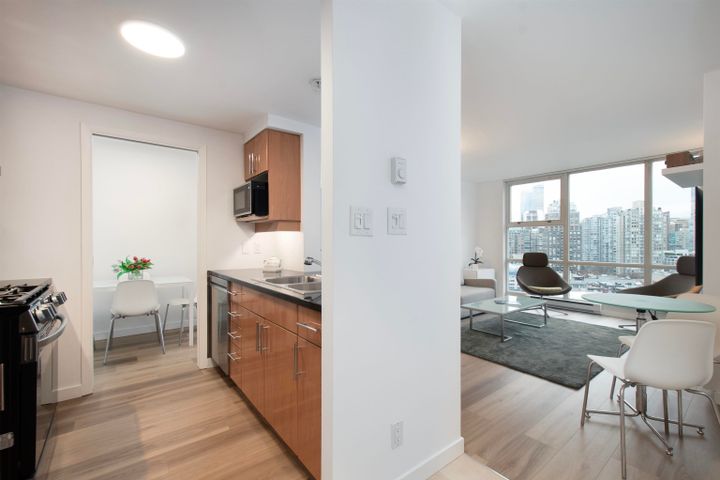 193-aquarius-mews-yaletown-vancouver-west-06 at 2105 - 193 Aquarius Mews, Yaletown, Vancouver West