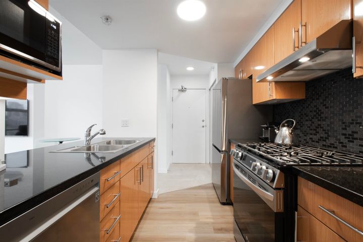 193-aquarius-mews-yaletown-vancouver-west-15 at 2105 - 193 Aquarius Mews, Yaletown, Vancouver West