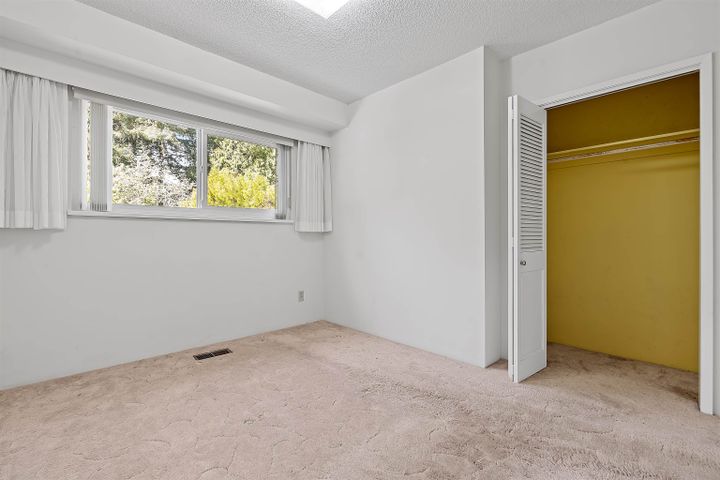 1189-edgewood-place-canyon-heights-nv-north-vancouver-13 at 1189 Edgewood Place, Canyon Heights NV, North Vancouver