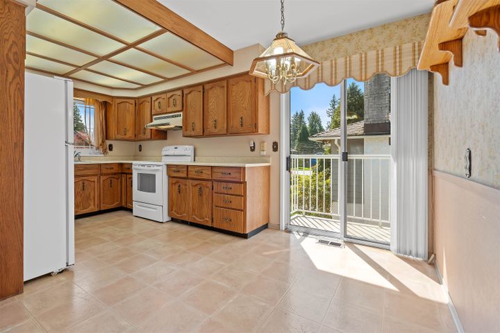 1189-edgewood-place-canyon-heights-nv-north-vancouver-16 at 1189 Edgewood Place, Canyon Heights NV, North Vancouver