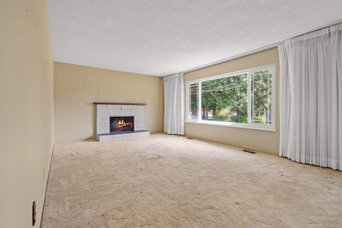 1189-edgewood-place-canyon-heights-nv-north-vancouver-09 at 1189 Edgewood Place, Canyon Heights NV, North Vancouver