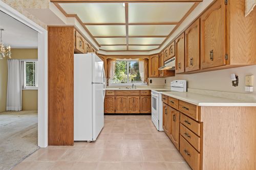 1189-edgewood-place-canyon-heights-nv-north-vancouver-18 at 1189 Edgewood Place, Canyon Heights NV, North Vancouver