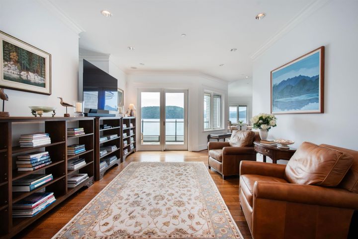8-ocean-point-drive-howe-sound-west-vancouver-16-1 at 8 Ocean Point Drive, Howe Sound, West Vancouver