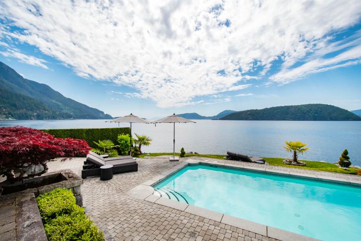 8-ocean-point-drive-howe-sound-west-vancouver-33 at 8 Ocean Point Drive, Howe Sound, West Vancouver