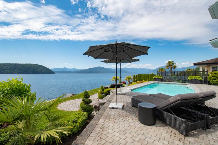 8-ocean-point-drive-howe-sound-west-vancouver-35-2 at 8 Ocean Point Drive, Howe Sound, West Vancouver