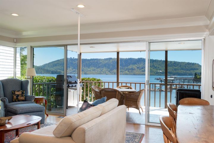 4455-harris-place-deep-cove-north-vancouver-06 at 4455 Harris Place, Deep Cove, North Vancouver