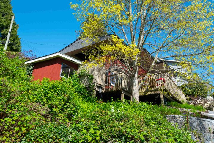4455-harris-place-deep-cove-north-vancouver-36 at 4455 Harris Place, Deep Cove, North Vancouver