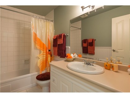 image-260487913-9.jpg at 405 - 1340  Ave, Ambleside, West Vancouver image-260487913-9.jpg at 405 - 1340  Ave, Ambleside, West Vancouver