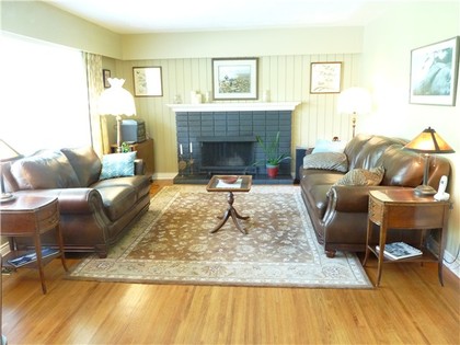 image-260498097-2.jpg at 1035  Crescent, Edgemont, North Vancouver