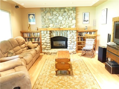 image-260498097-4.jpg at 1035  Crescent, Edgemont, North Vancouver image-260498097-4.jpg at 1035  Crescent, Edgemont, North Vancouver