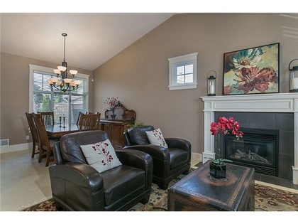 image-261252226-3.jpg at 3151  Drive, Edgemont, North Vancouver