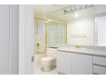 image-261267831-12.jpg at 802 - 456  Road, False Creek, Vancouver West