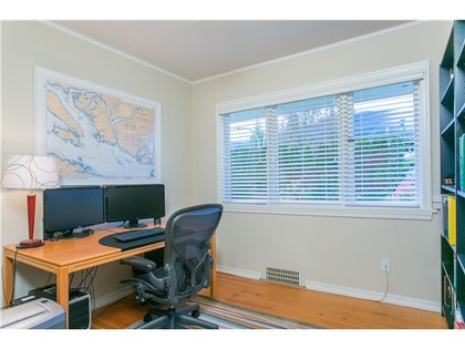 image-261633590-11.jpg at 995  Ave, Edgemont, North Vancouver