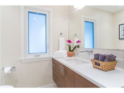 image-261633590-12.jpg at 995  Ave, Edgemont, North Vancouver