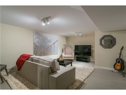 image-261633590-15.jpg at 995  Ave, Edgemont, North Vancouver