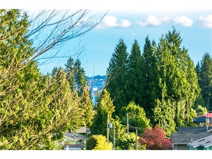 image-261633590-19.jpg at 995  Ave, Edgemont, North Vancouver image-261633590-19.jpg at 995  Ave, Edgemont, North Vancouver