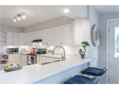 image-261633590-7.jpg at 995  Ave, Edgemont, North Vancouver