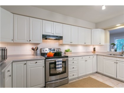 image-261633590-8.jpg at 995  Ave, Edgemont, North Vancouver image-261633590-8.jpg at 995  Ave, Edgemont, North Vancouver