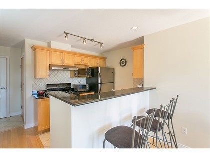 image-261800842-5.jpg at 406 - 2015  Street, Kitsilano, Vancouver West