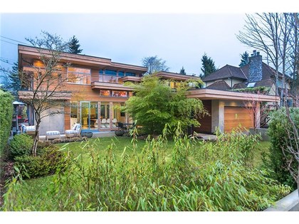 image-261883450-1.jpg at 914  Ave, Edgemont, North Vancouver image-261883450-1.jpg at 914  Ave, Edgemont, North Vancouver