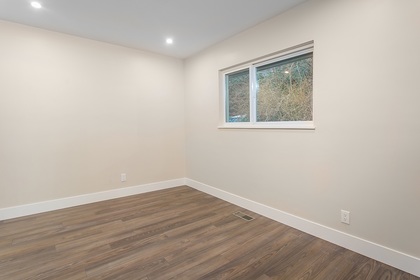 image-262042218-7.jpg at 930  Drive, Lynn Valley, North Vancouver image-262042218-7.jpg at 930  Drive, Lynn Valley, North Vancouver