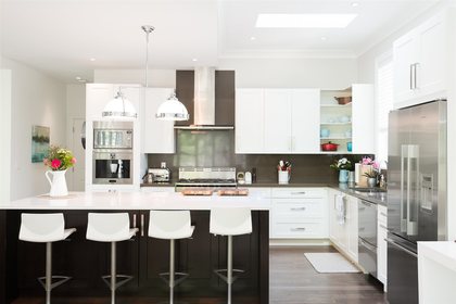 image-262108528-2.jpg at 4464  Lane, Canyon Heights NV, North Vancouver image-262108528-2.jpg at 4464  Lane, Canyon Heights NV, North Vancouver