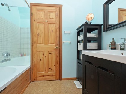 10.jpg at 1918  Drive, Deep Cove, North Vancouver 10.jpg at 1918  Drive, Deep Cove, North Vancouver