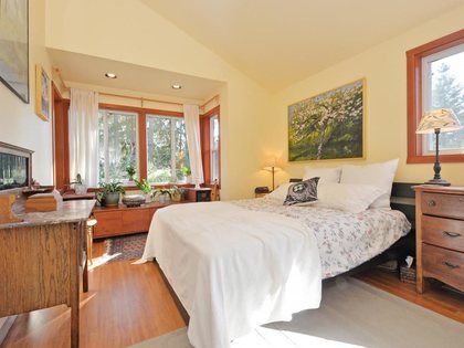 8.jpg at 1918  Drive, Deep Cove, North Vancouver 8.jpg at 1918  Drive, Deep Cove, North Vancouver
