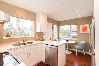 2.jpg at 919 Leovista, Edgemont, North Vancouver 2.jpg at 919 Leovista, Edgemont, North Vancouver