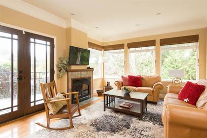 3954-sunnycrest-drive-forest-hills-nv-north-vancouver-05 at 3954 Sunnycrest Drive, Forest Hills NV, North Vancouver 3954-sunnycrest-drive-forest-hills-nv-north-vancouver-05 at 3954 Sunnycrest Drive, Forest Hills NV, North Vancouver
