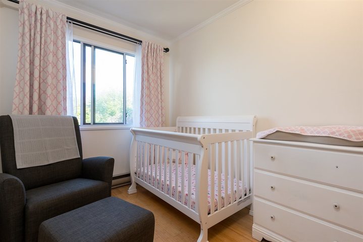 2001-balsam-street-kitsilano-vancouver-west-09 at 305 - 2001 Balsam Street, Kitsilano, Vancouver West 2001-balsam-street-kitsilano-vancouver-west-09 at 305 - 2001 Balsam Street, Kitsilano, Vancouver West