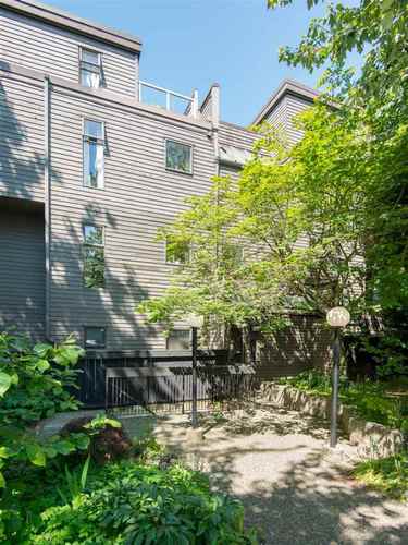 2001-balsam-street-kitsilano-vancouver-west-19 at 305 - 2001 Balsam Street, Kitsilano, Vancouver West