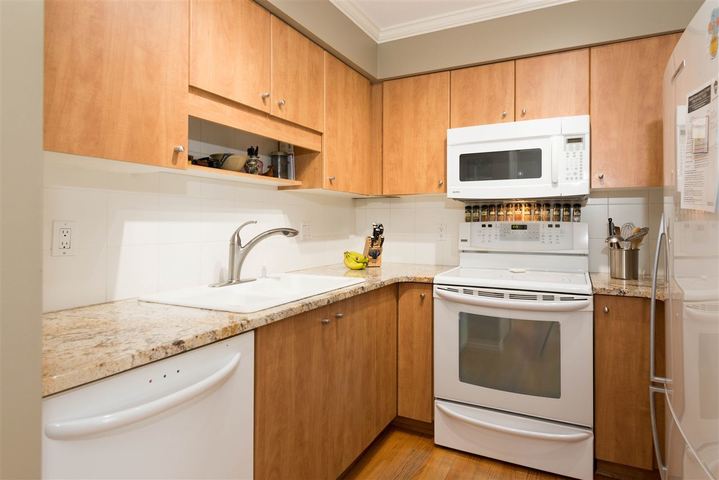 1818-chesterfield-avenue-central-lonsdale-north-vancouver-04 at 4 - 1818 Chesterfield Avenue, Central Lonsdale, North Vancouver