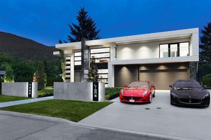 262404959 at 4262 -  Lions Avenue, Forest Hills NV, North Vancouver