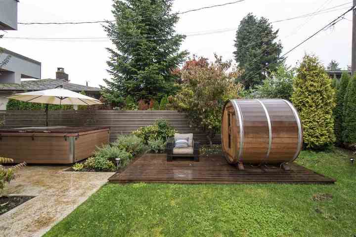 2752-edgemont-boulevard-edgemont-north-vancouver-17 at 2752 Edgemont Boulevard, Edgemont, North Vancouver