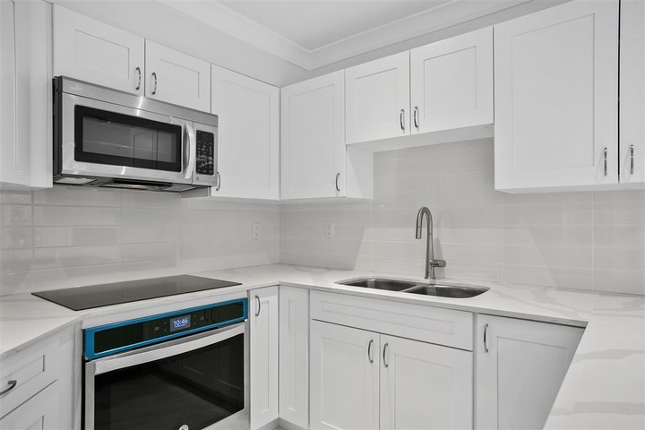 150-w-22nd-street-central-lonsdale-north-vancouver-03 at 206 - 150 W 22nd Street, Central Lonsdale, North Vancouver 150-w-22nd-street-central-lonsdale-north-vancouver-03 at 206 - 150 W 22nd Street, Central Lonsdale, North Vancouver