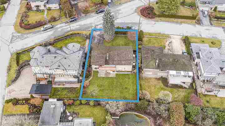 527-genoa-crescent-upper-delbrook-north-vancouver-18 at 527 Genoa Crescent, Upper Delbrook, North Vancouver 527-genoa-crescent-upper-delbrook-north-vancouver-18 at 527 Genoa Crescent, Upper Delbrook, North Vancouver