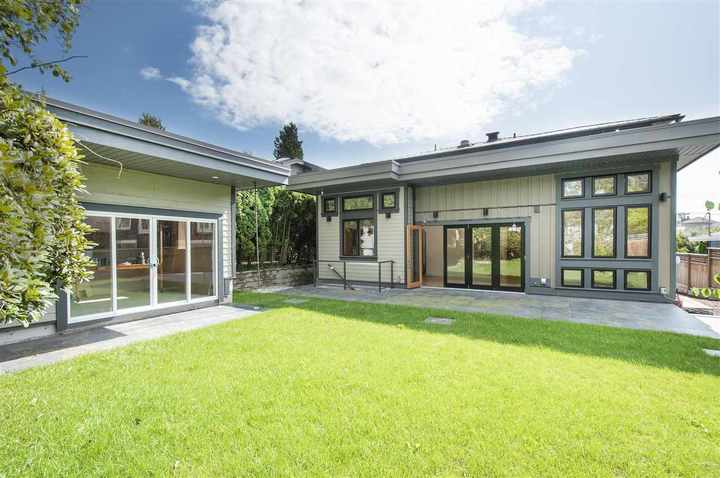 2271-fulton-avenue-dundarave-west-vancouver-09 at 2271 Fulton Avenue, Dundarave, West Vancouver