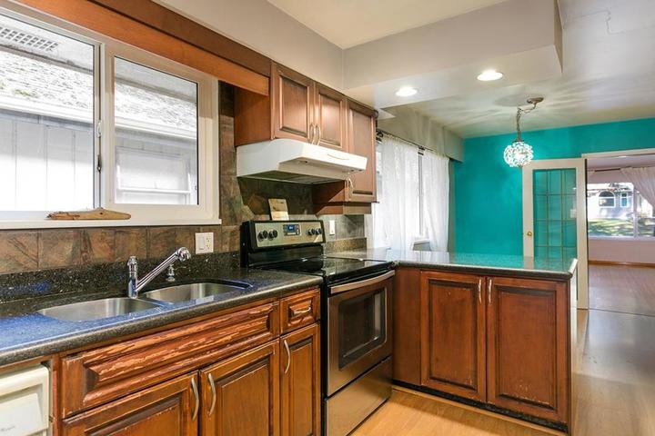 1147-clements-avenue-canyon-heights-nv-north-vancouver-08 at 1147 Clements Avenue, Canyon Heights NV, North Vancouver