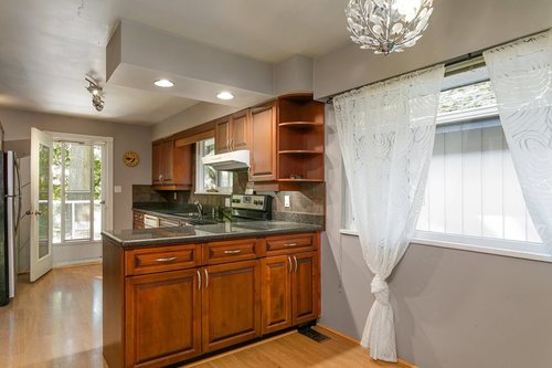 1147-clements-avenue-canyon-heights-nv-north-vancouver-05 at 1147 Clements Avenue, Canyon Heights NV, North Vancouver