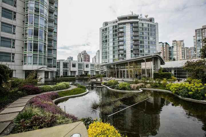 198-aquarius-mews-yaletown-vancouver-west-16 at 1703 - 198 Aquarius Mews, Yaletown, Vancouver West